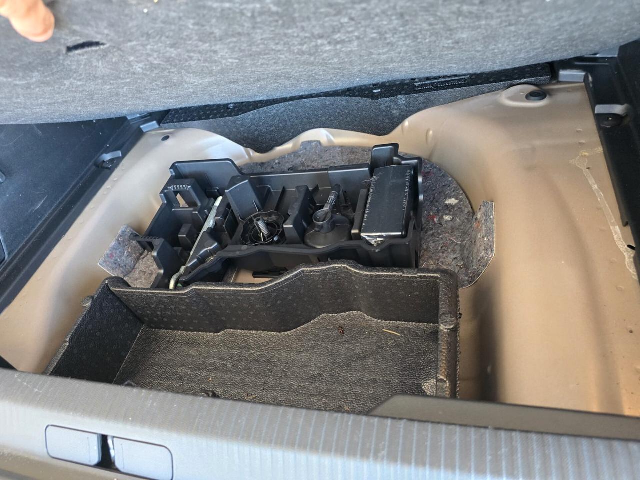 Peugeot 2008 PureTech 130 S&S GT - PARI AL NUOVO -