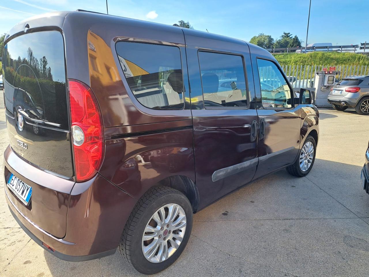 Fiat Doblò 1.4 16V 95 CV Emotion