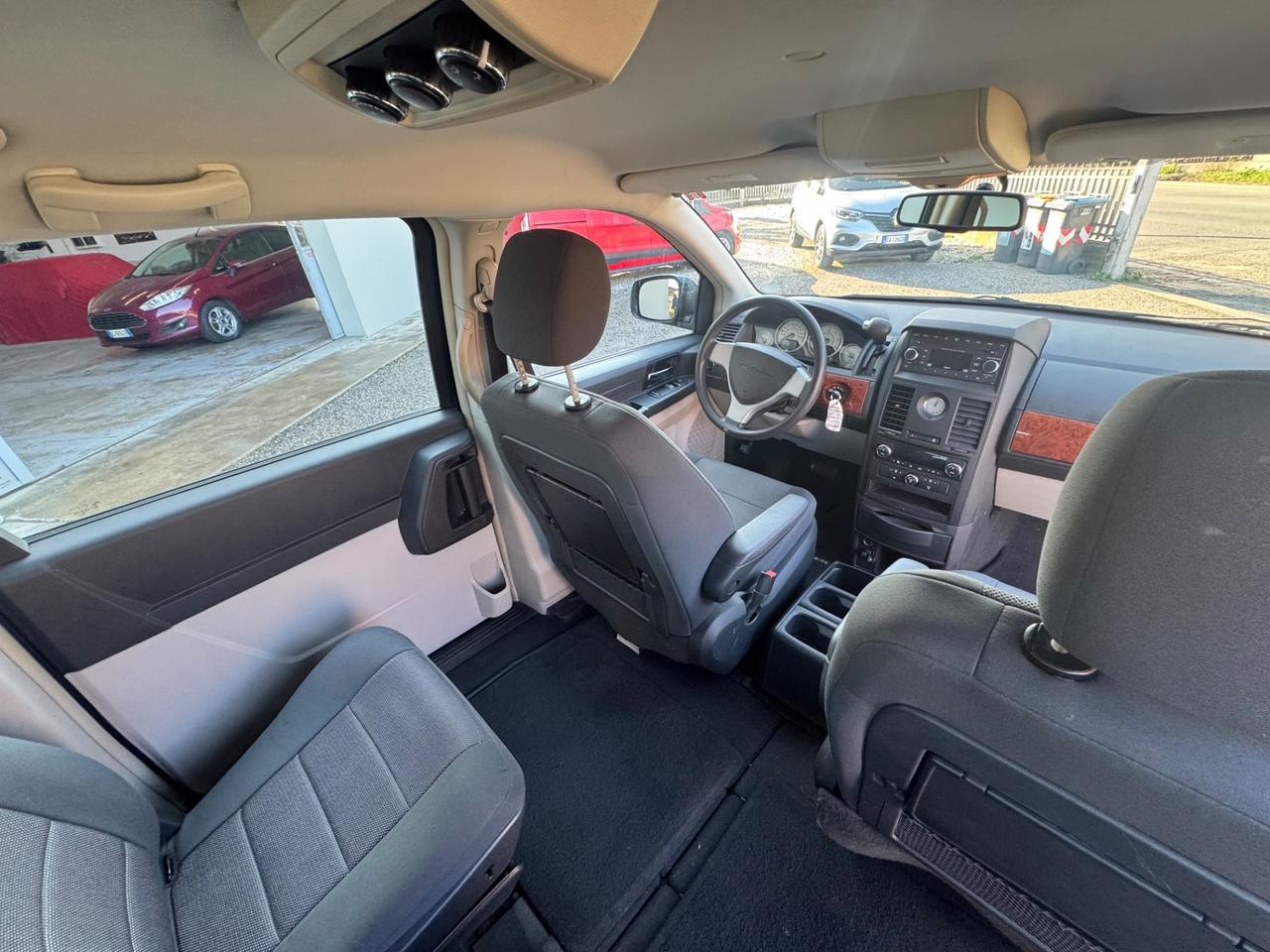 Chrysler Voyager Grand 2.8 CRD cat Limited Auto