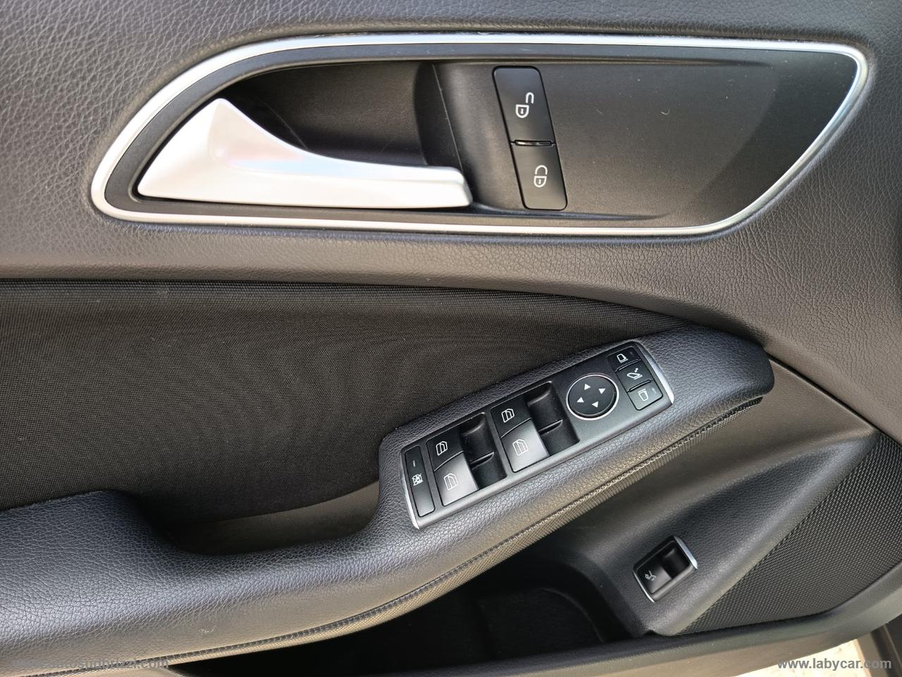 MERCEDES-BENZ GLA 200 d Automatic Business