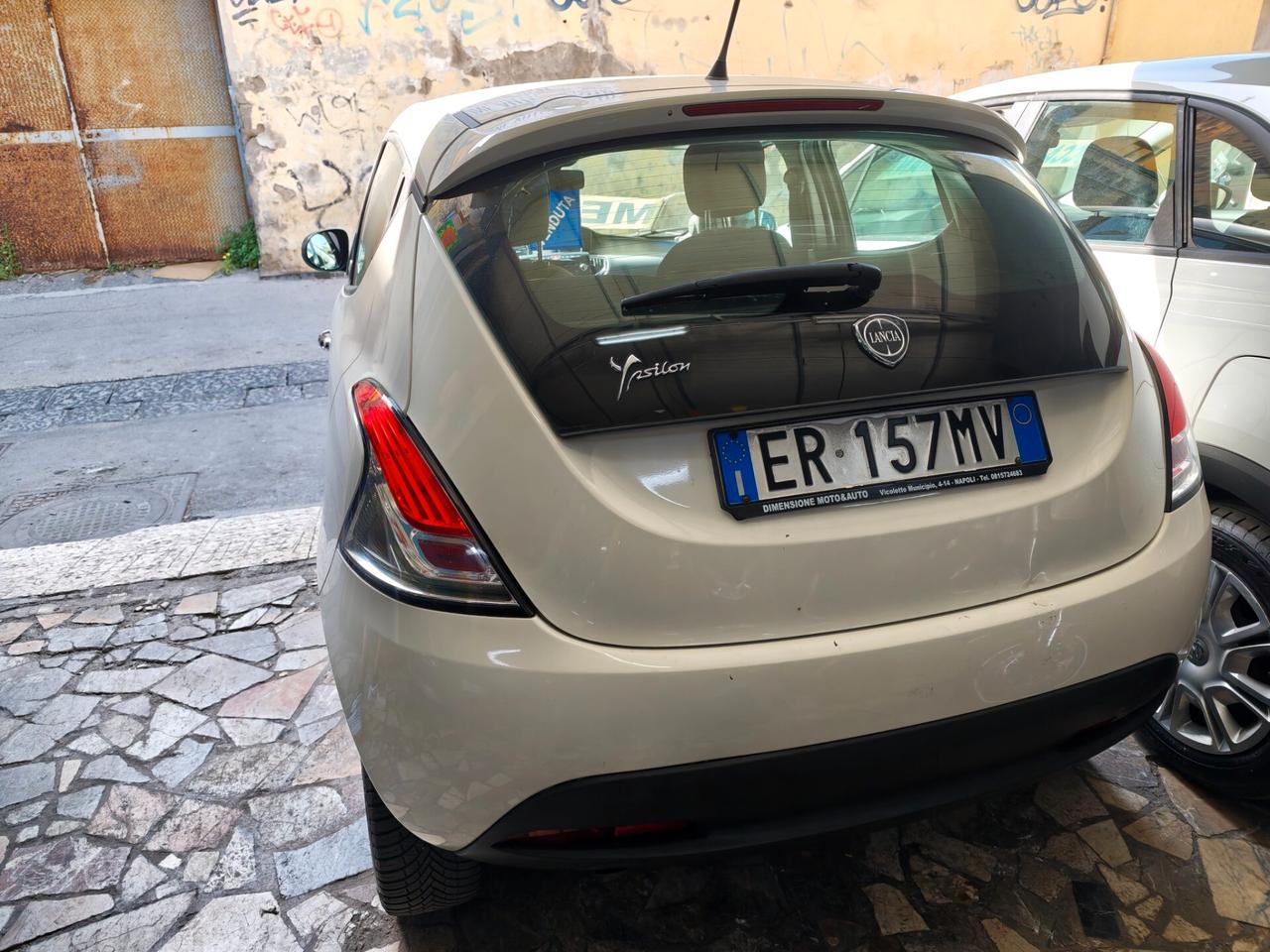 Lancia Ypsilon 0.9 TwinAir 85 CV 5 porte Metano Ecochic Gold