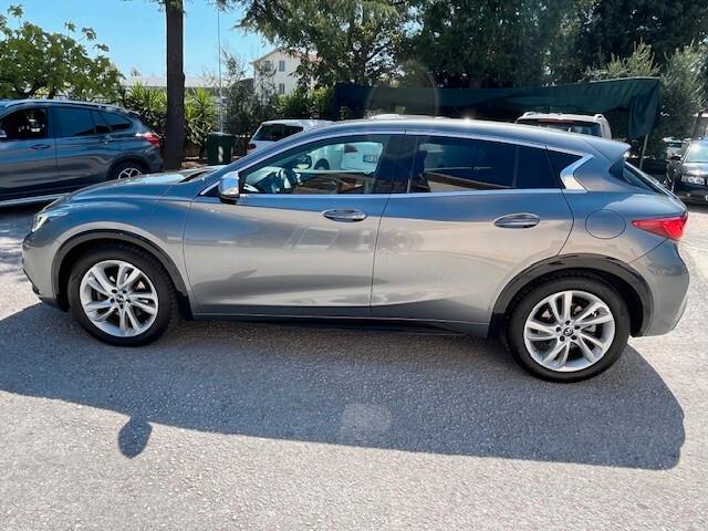 Infiniti Q30 1.5 diesel Premium