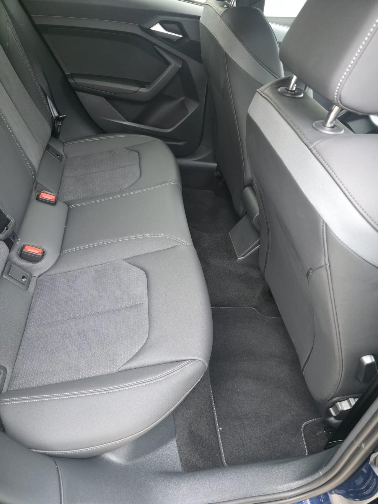 Audi A1 allstreet 30 TFSI S tronic Identity Contrast S.Line
