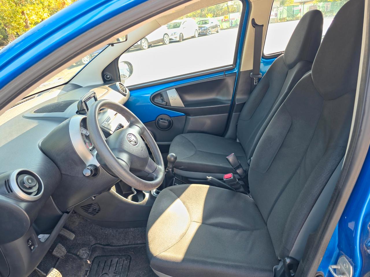 Toyota Aygo 1.0 12V VVT-i 5 porte Active Connect CV-68 E5B Manuale NEO 2013