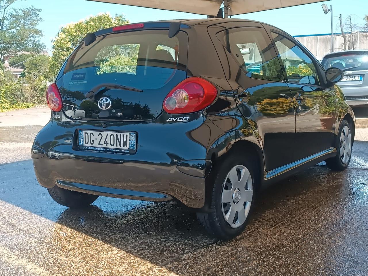Toyota Aygo 1.0 5 porte Ok Neo Gar Rate