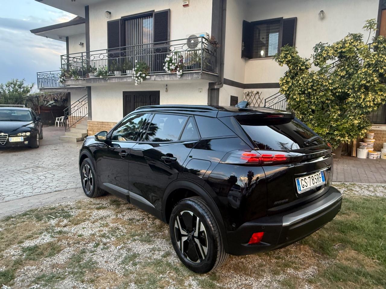 Peugeot 2008 BlueHDi 130 S&S EAT8 Allure