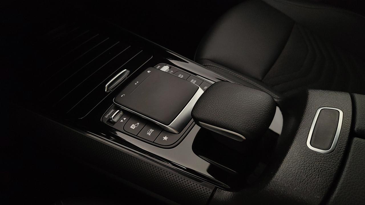 Mercedes-Benz GLA 180 d Sport auto