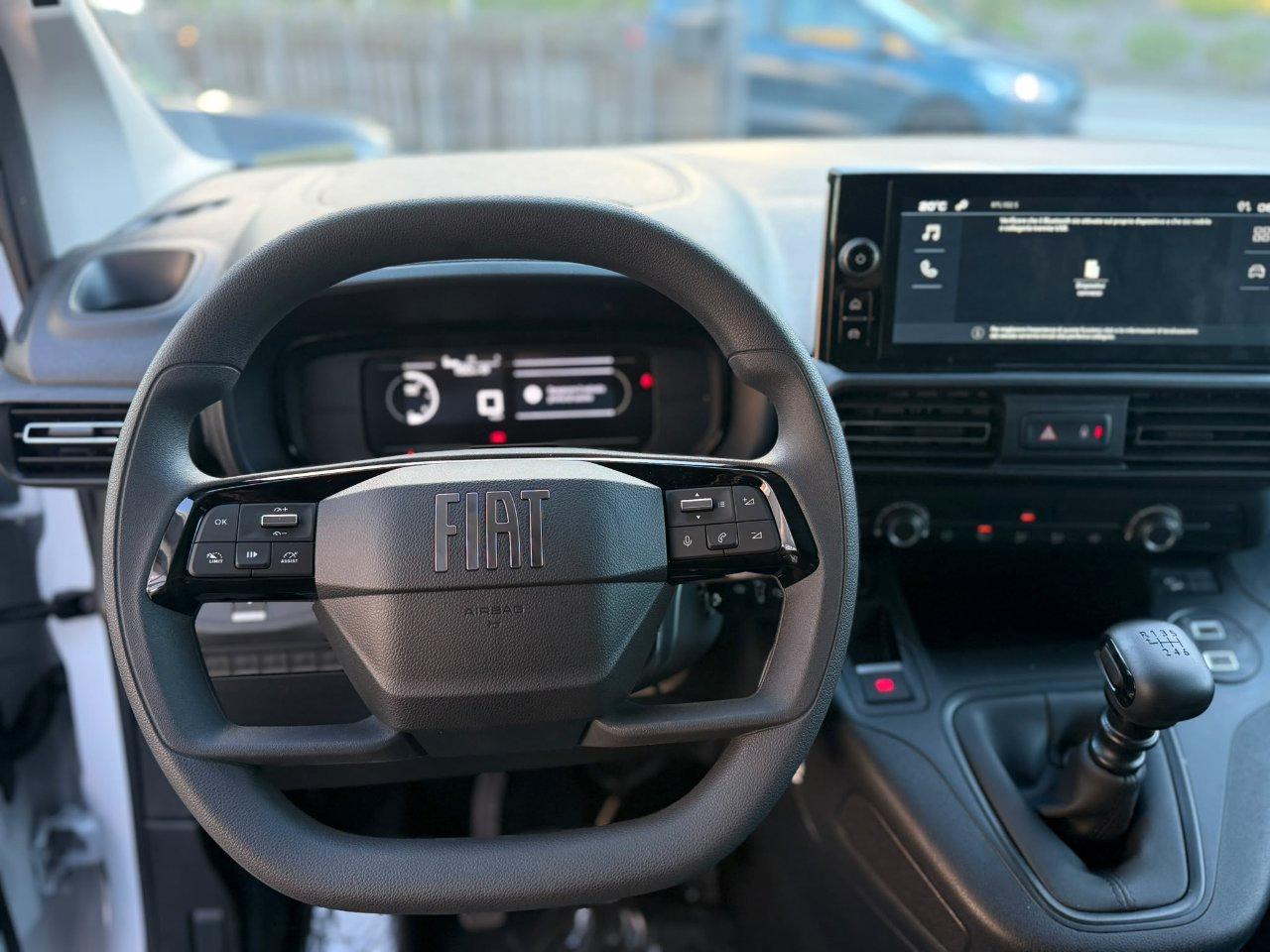 FIAT Doblo van M 1.5 diesel 100cv Business Pro 3 POSTI