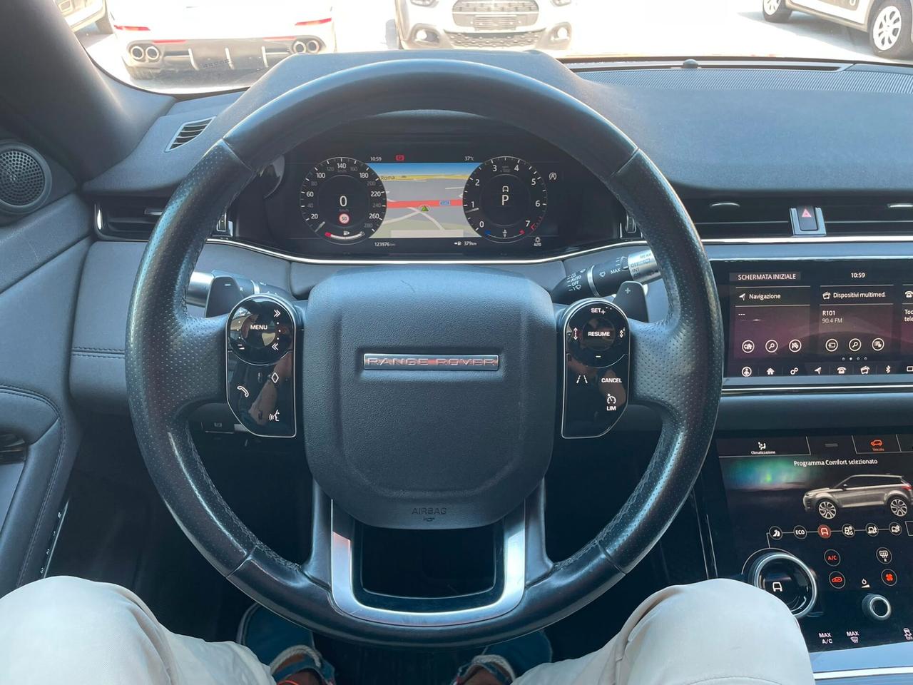 RANGE ROVER EVOQUE 2.0MHEV R-DYNAMIC HSE 300cv