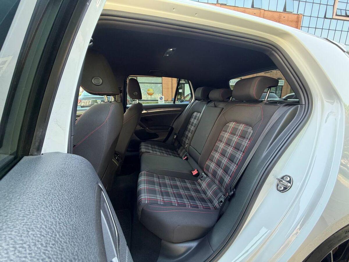 Volkswagen Golf 2.0 tsi Gti Performance 245cv dsg