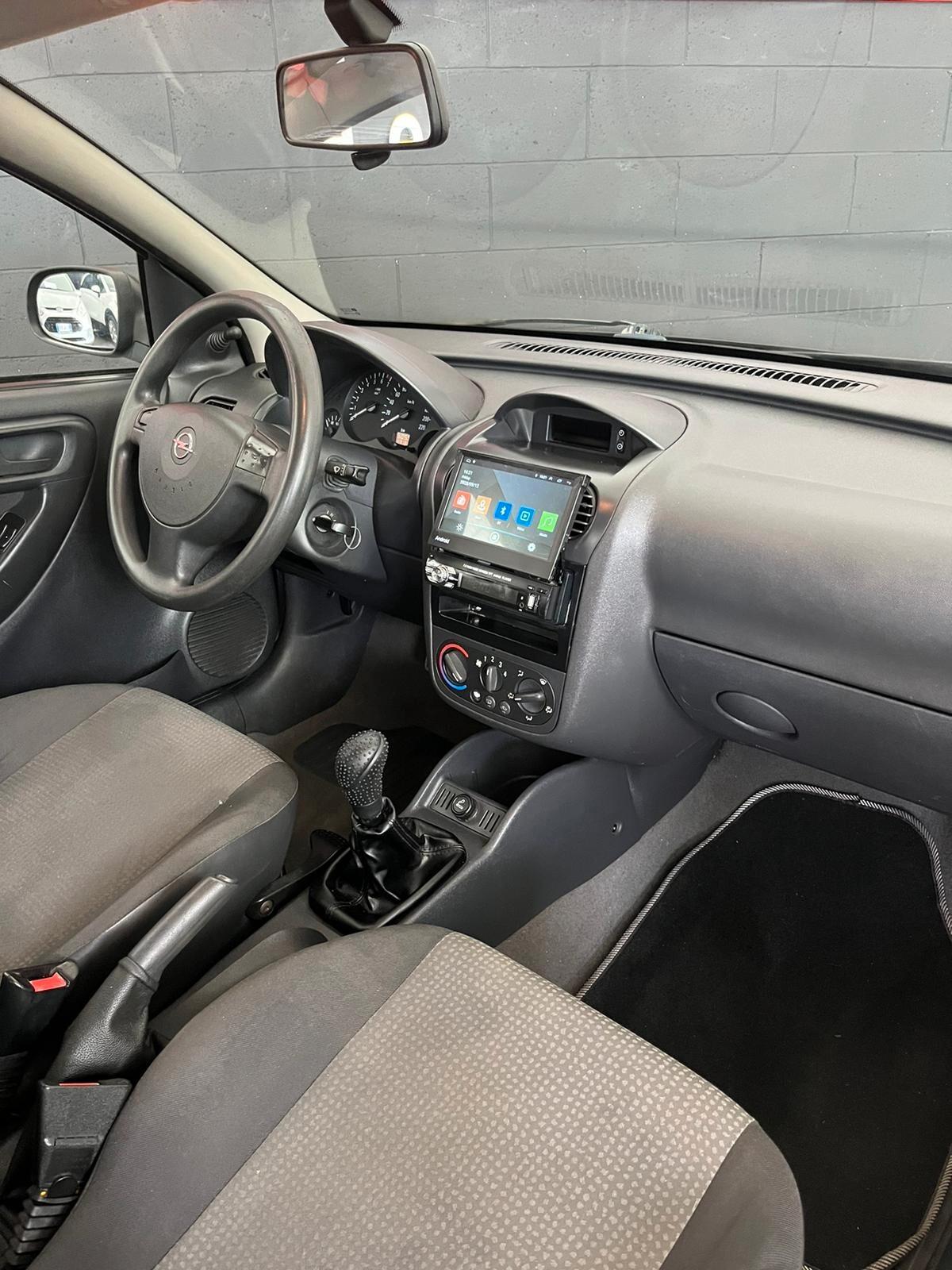 Opel Corsa 1.2i 16V cat 3 porte Silverline
