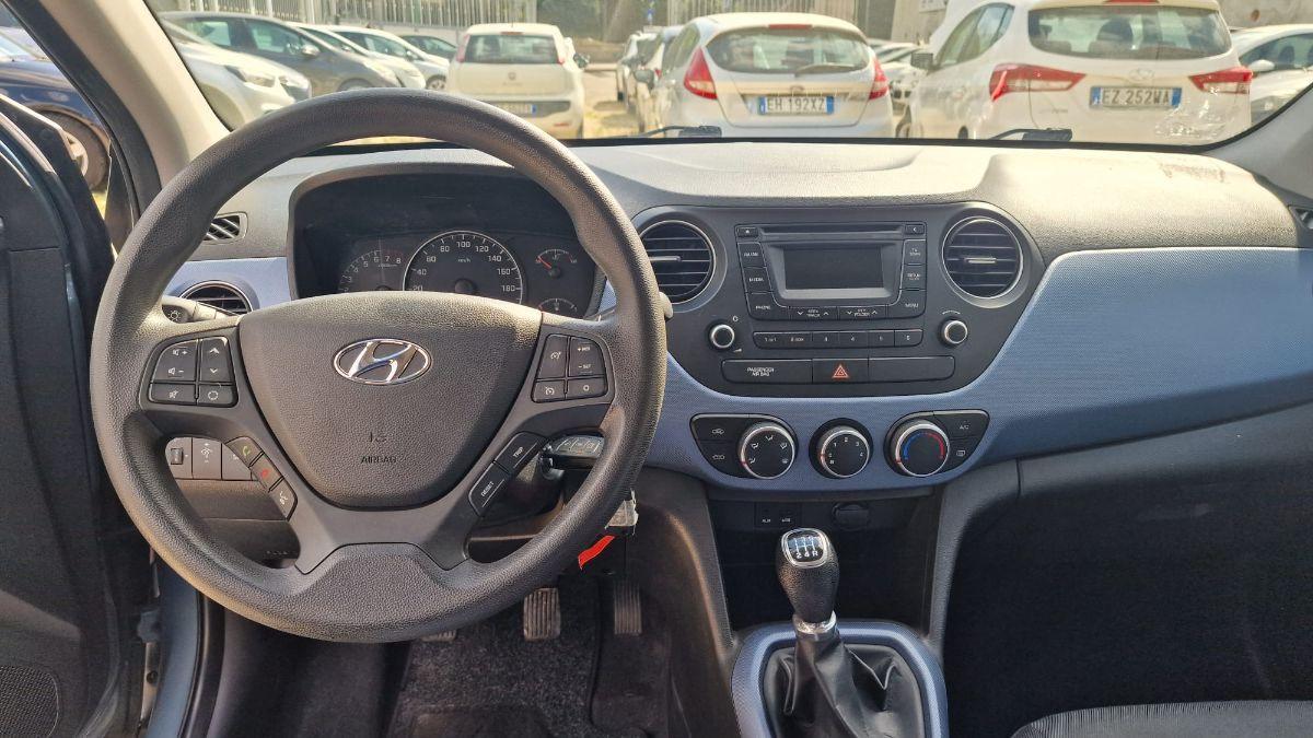 HYUNDAI - i10 - 1.0 MPI Sound Edition