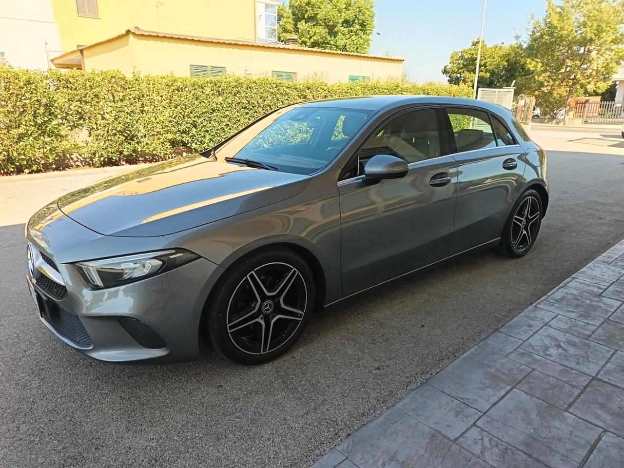 Mercedes-benz A 200 d Automatic Premium