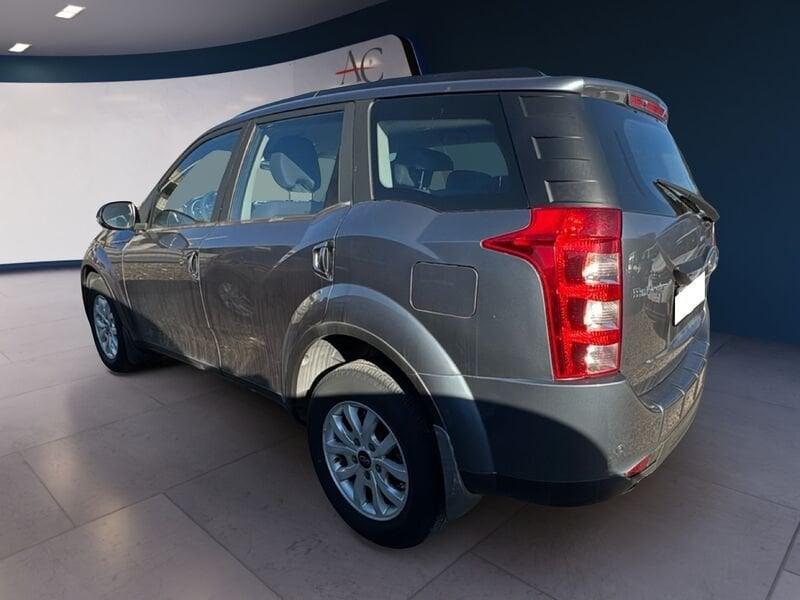 Mahindra XUV500 XUV500 2.2 16v W10 fwd