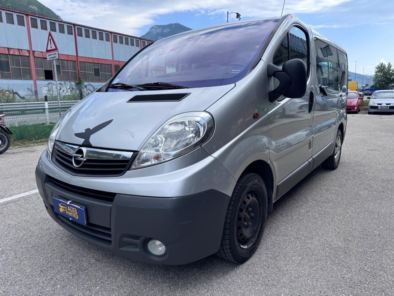 Opel Vivaro 27 2.5 CDTI PC-TN Combi 9 posti Fap