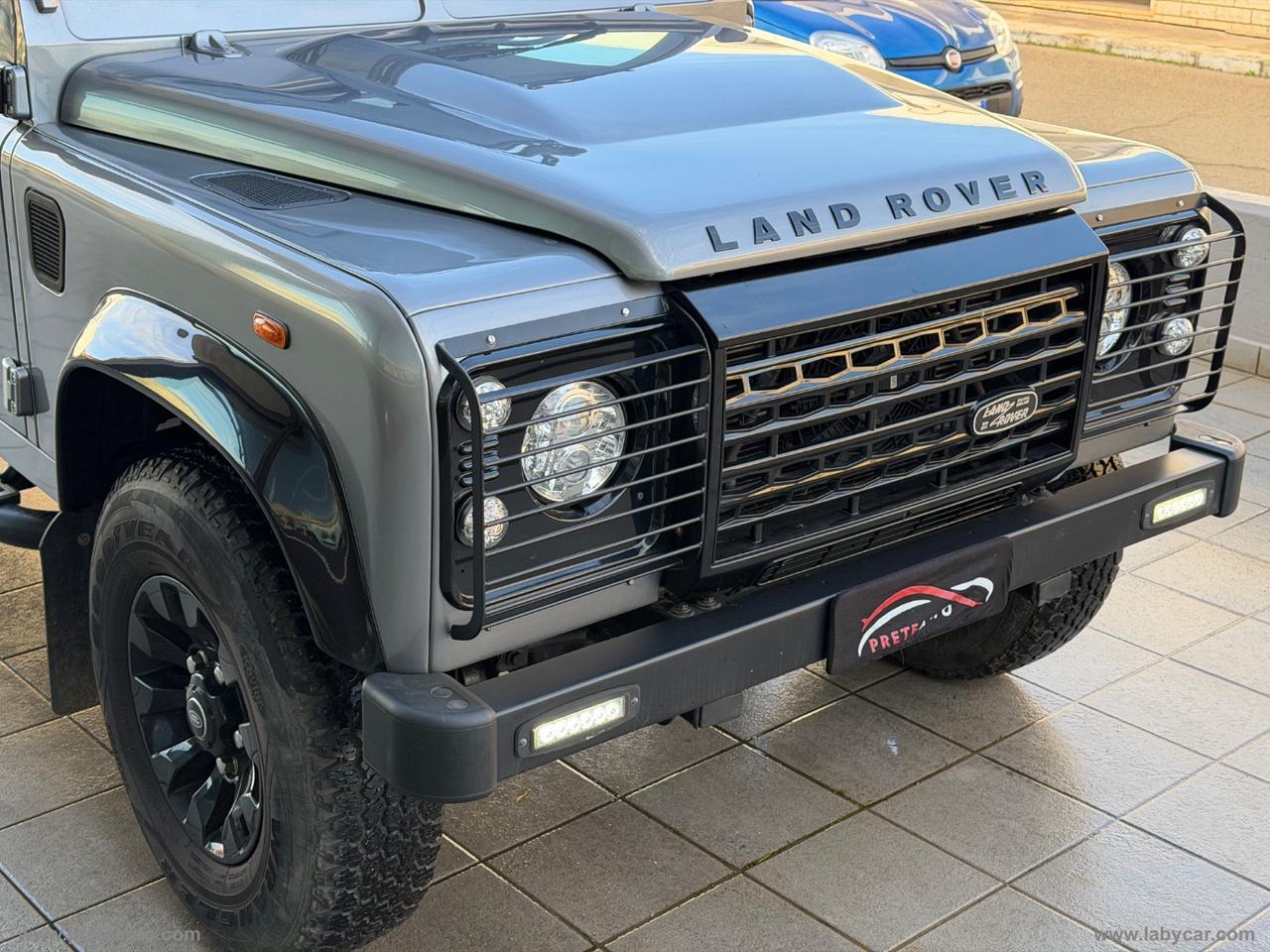 LAND ROVER Defender 110 2.2 TD4 Station Wagon N1
