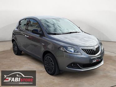 Lancia Ypsilon 1.0 FireFly 70 Cv Hybrid Gold 5 POSTI - Schermo, CarPlay, Ruotino ecc