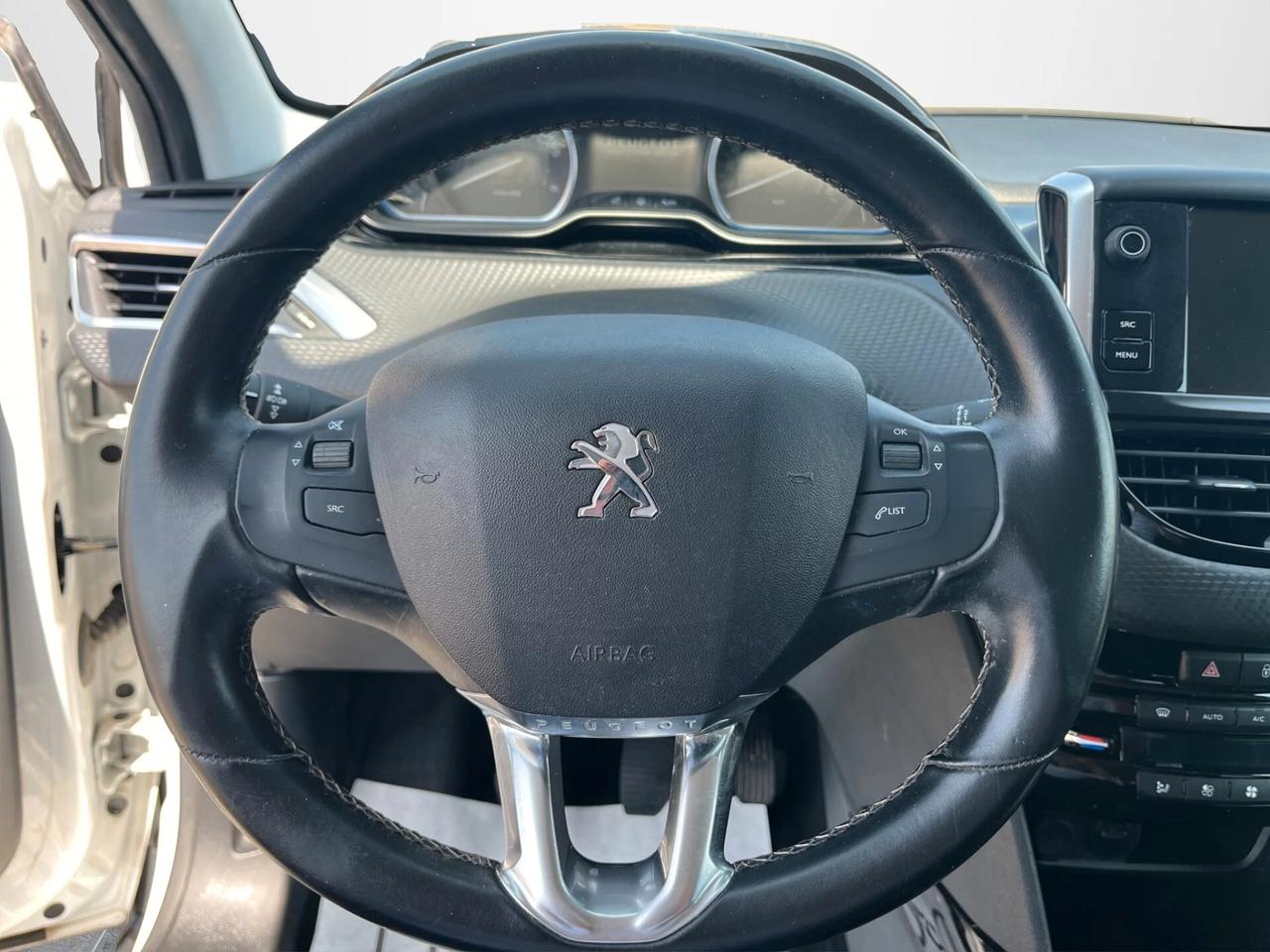 Peugeot 2008 BlueHDi 100 S&S Allure