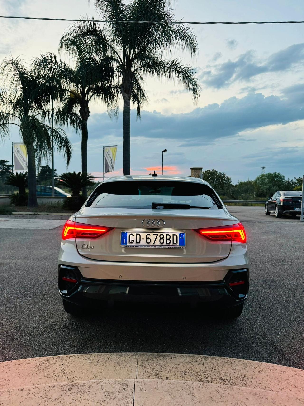 Audi Q3 Sportback 35 TDI S-tronic Business Plus Matrix