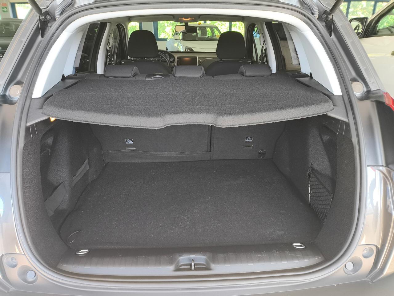 Peugeot 2008 BlueHDi 100 S&S Allure