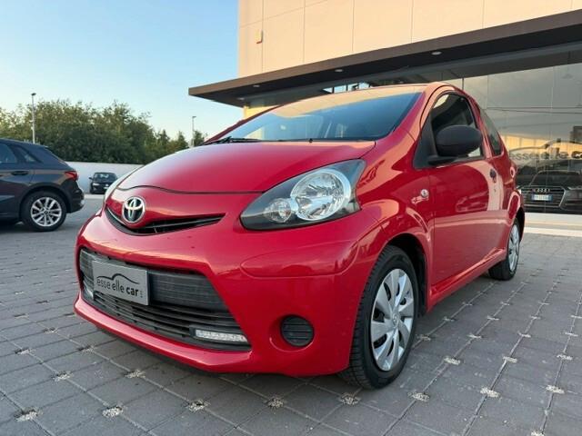 Toyota Aygo 1.0 12V VVT-i 3 porte Active 2012