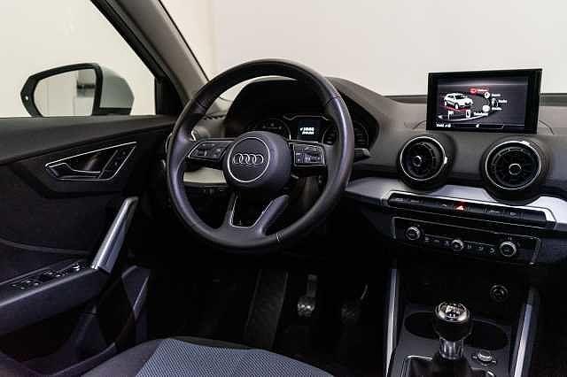 Audi Q2 30 TFSI Business Design