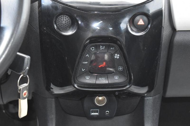 Toyota Aygo 1.0 VVT-i x-wave