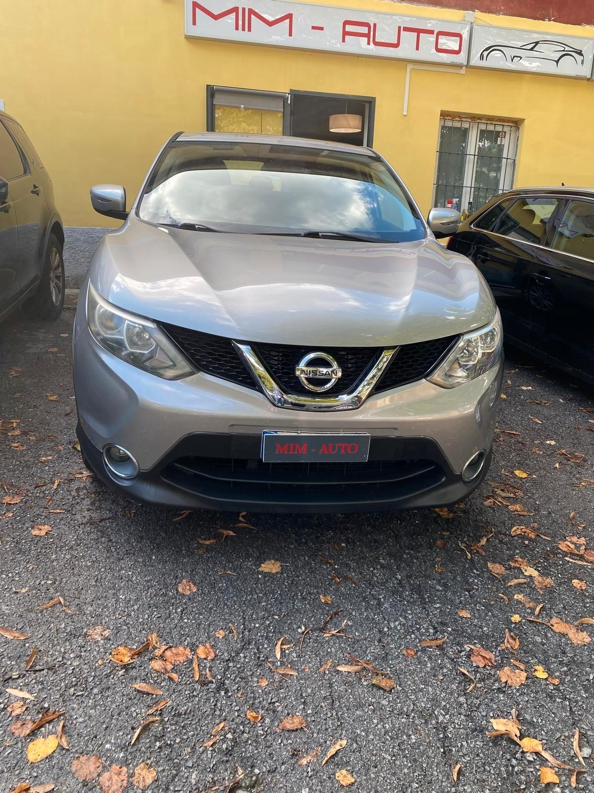 Nissan Qashqai 1.5 dCi Tekna 110CV GARANZIA 1 ANNO