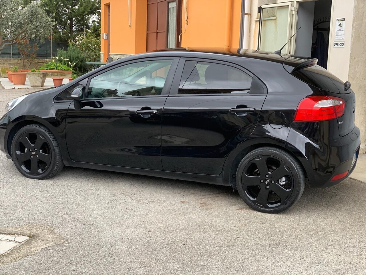 Kia Rio 1.1 CRDi 5p. Active