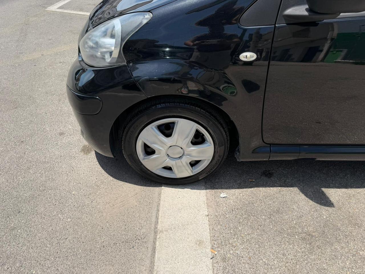 Toyota Aygo 1.0 12V VVT-i 5 porte Now Connect