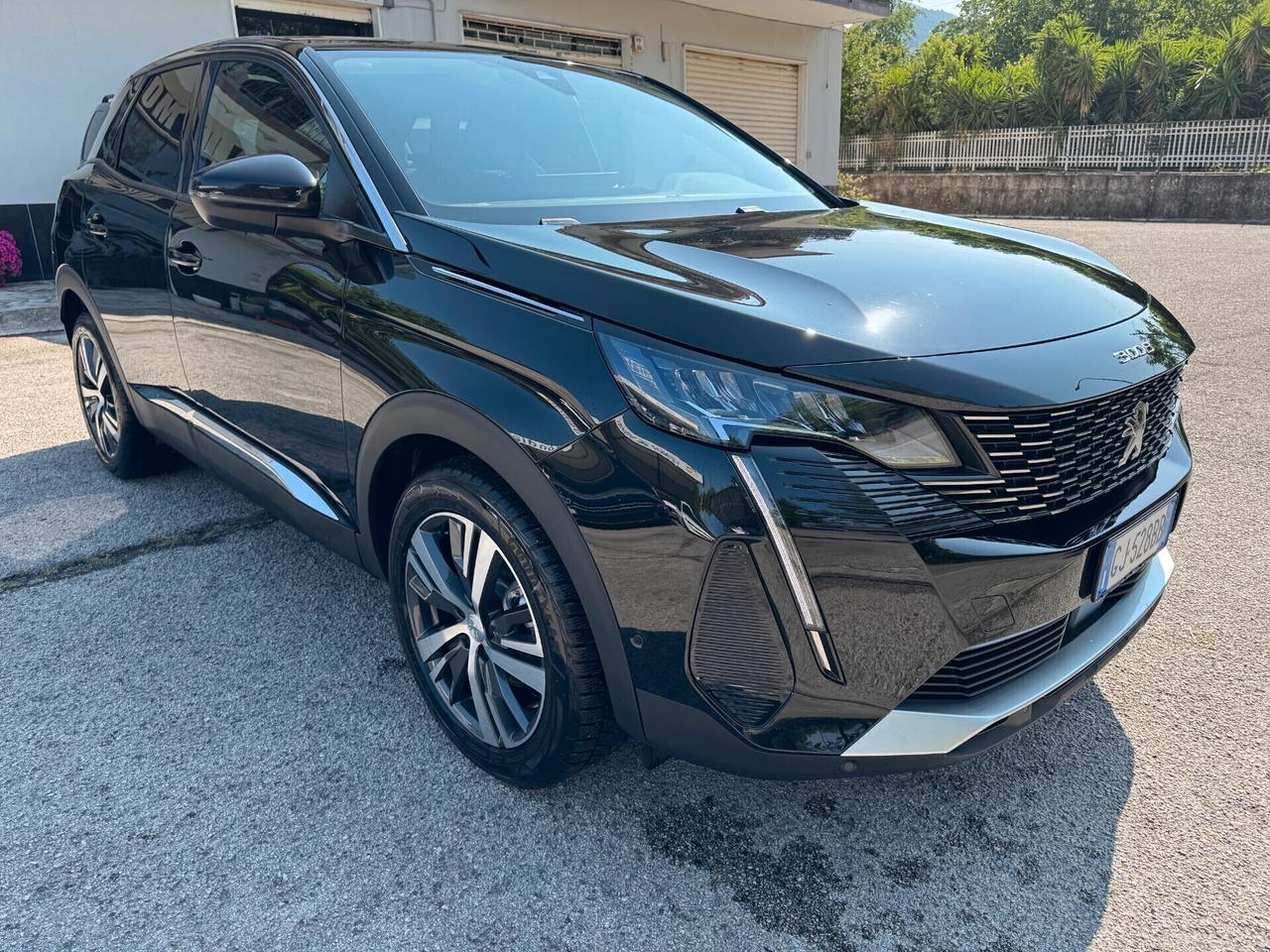 Peugeot 3008 BlueHDi 130 S&S EAT8 Allure