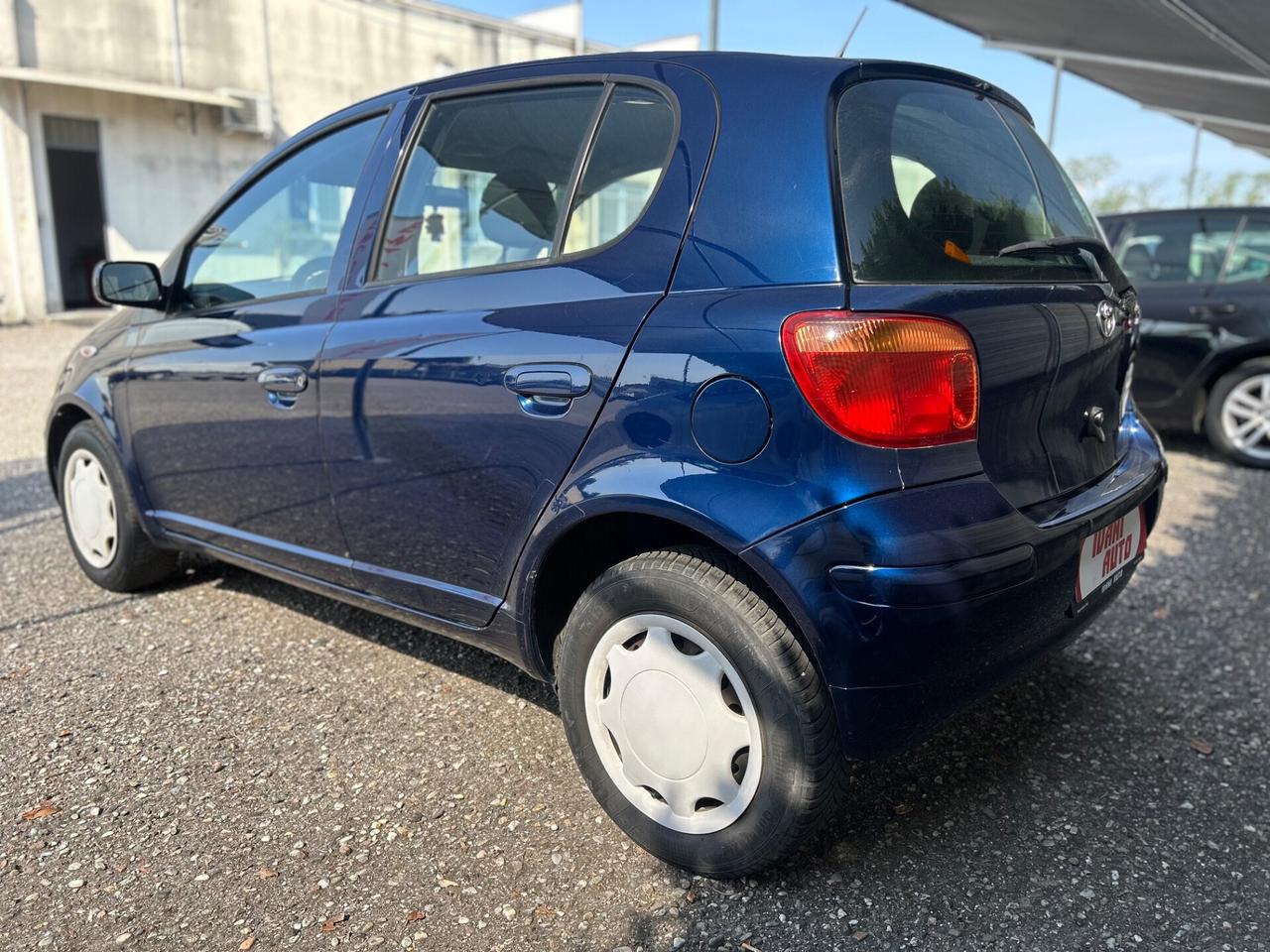 Toyota Yaris 1.0i 16V