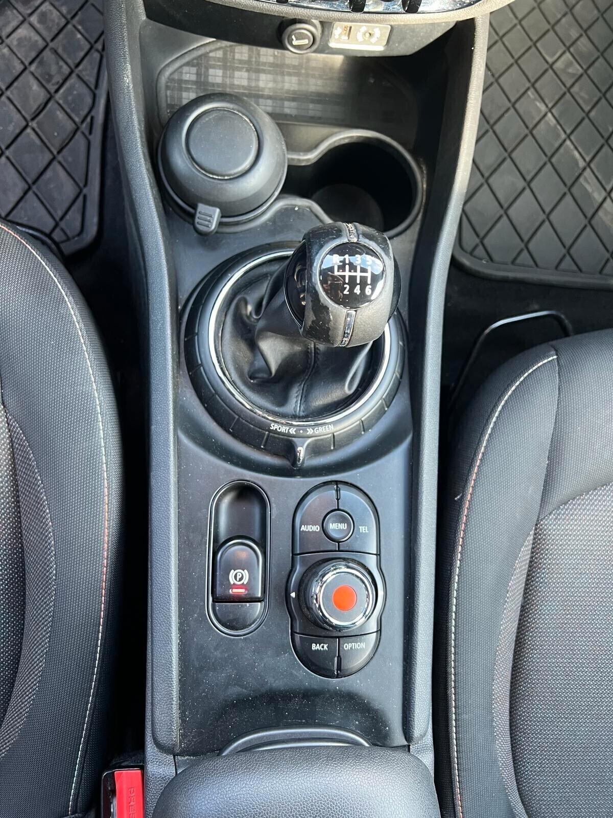 Mini Cooper D Clubman 2.0 diesel