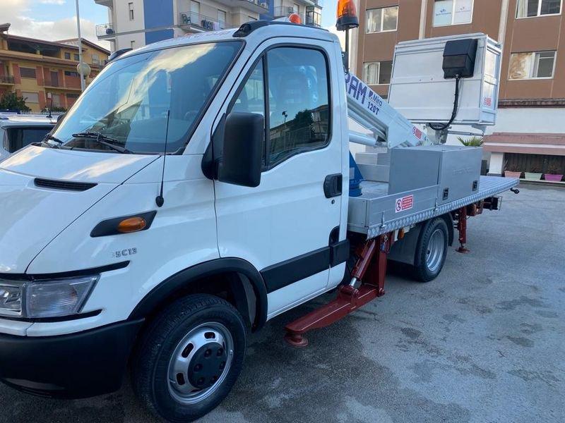 Iveco Daily IVECO DAILY 35C13 128 cv 6 MARCE CON PIATTAFORMA AEREA