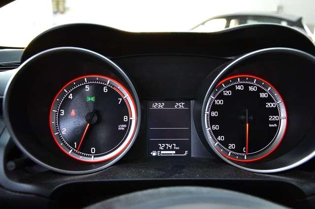 Suzuki Swift Swift VI 2018 1.2 dualjet Cool 2wd