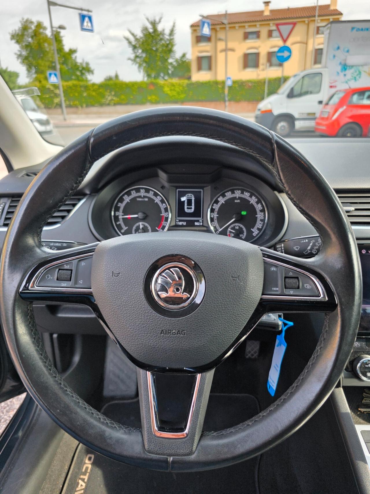 Skoda Octavia 2.0 TDI SCR 150 CV DSG Wagon Executive
