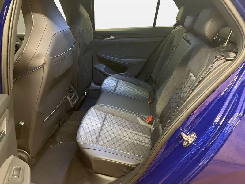 Volkswagen Golf 1.5 eTSI ACT 110kW R-Line DSG LED NAVI