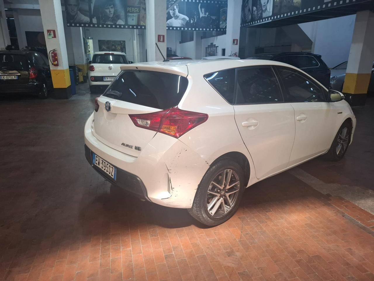 Toyota Auris 1.8 Hybrid Lounge