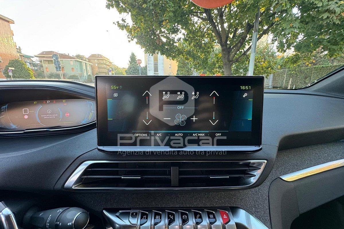 PEUGEOT 3008 Hybrid4 300 e-EAT8 Allure Pack