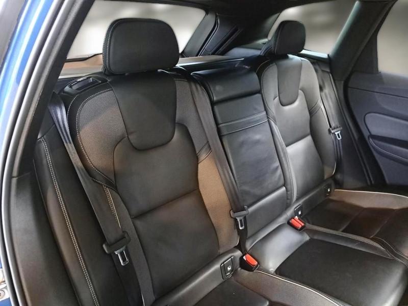 VOLVO XC60 B4 D AWD GEARTR. R-DESIGN SUV
