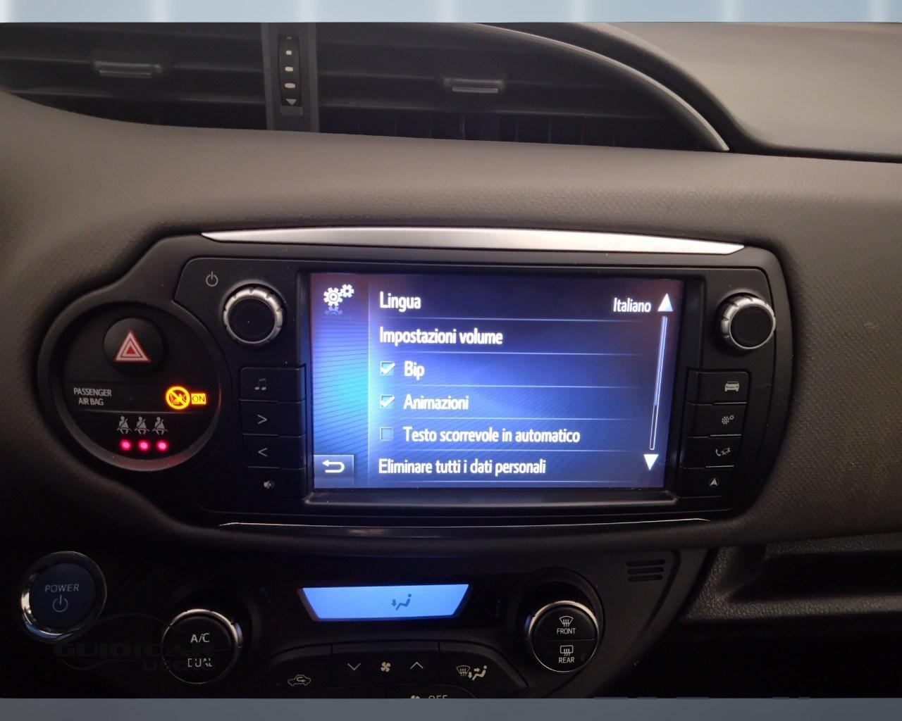 TOYOTA Yaris III 2015 - Yaris 5p 1.5h Active my16