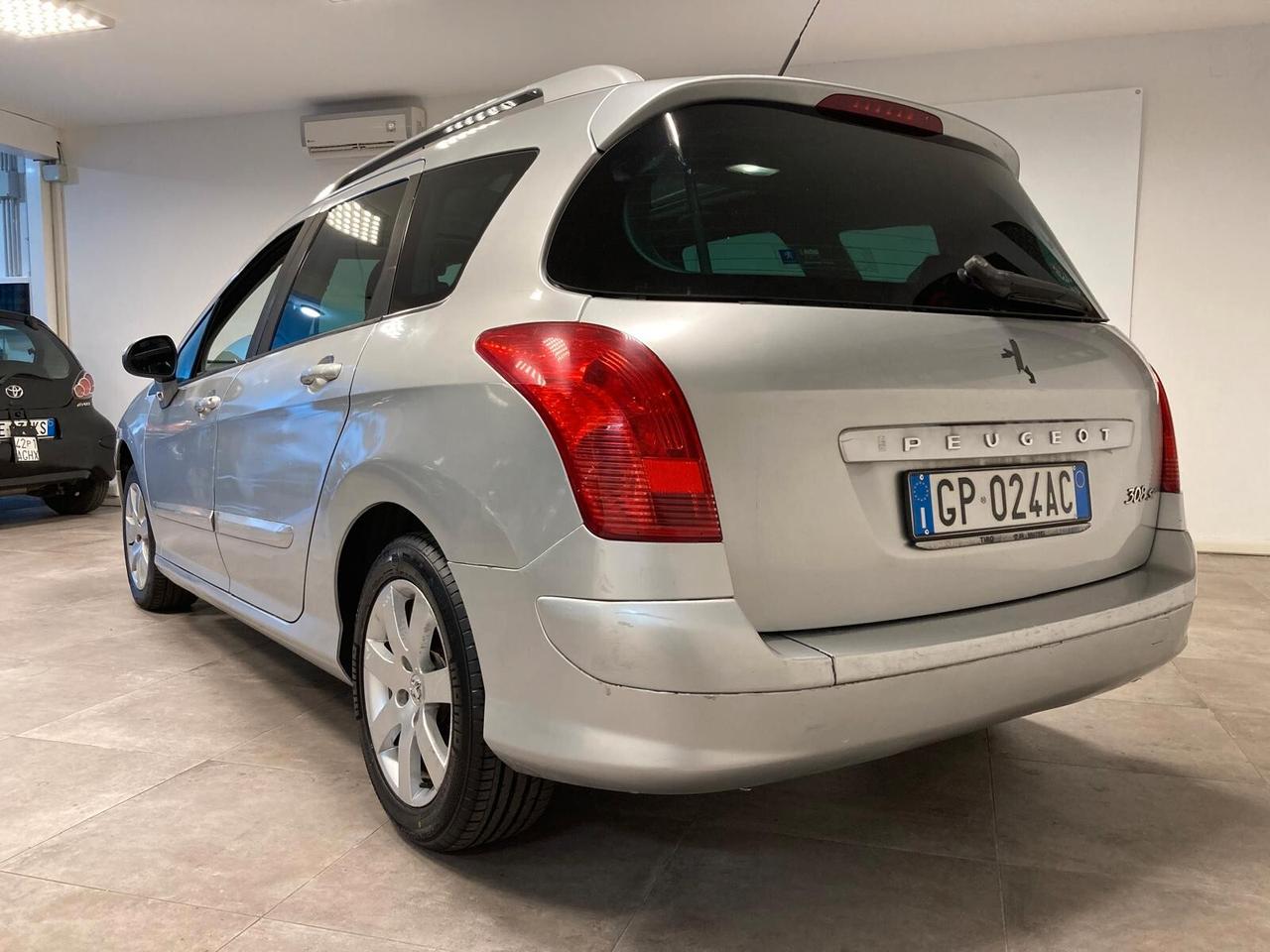 PEUGEOT 308 1.6 - TETTO PANORAMICO - GOMME NUOVE