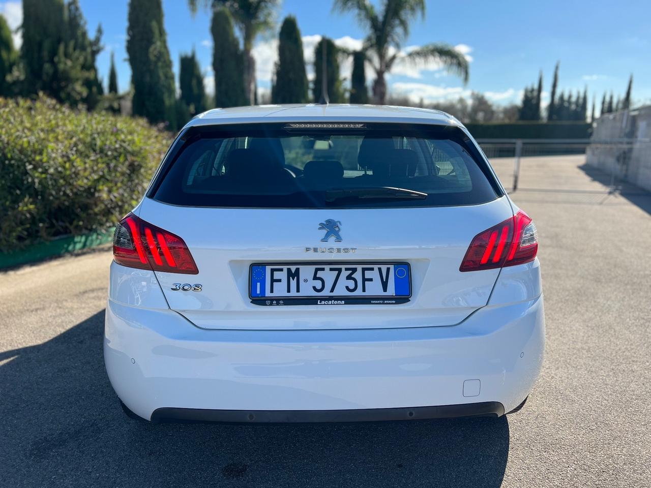Peugeot 308 BlueHDi 100 NEOPATENTATI Business