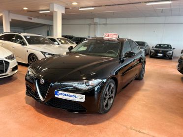 Alfa Romeo Giulia SPORT TECH 2.2 Turbodiesel AT8 SPOTICAR