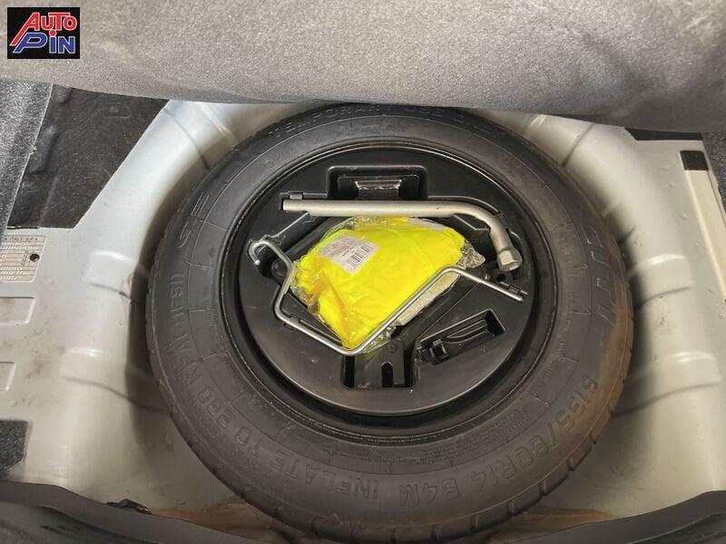 Lancia Ypsilon 1.0 FireFly 5 porte S&S Hybrid Gold