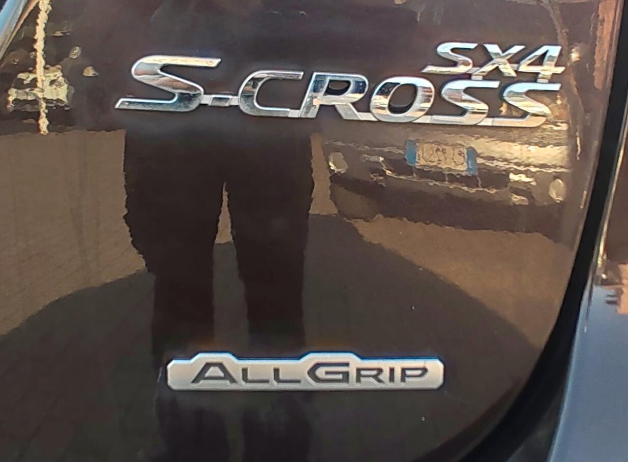 Suzuki SX4 S-Cross 1.6 DDiS 4WD All Grip Star View