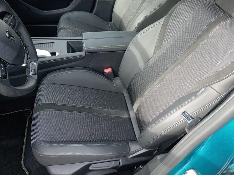 Peugeot 408 408 Hybrid 145 e-DCS6 GT