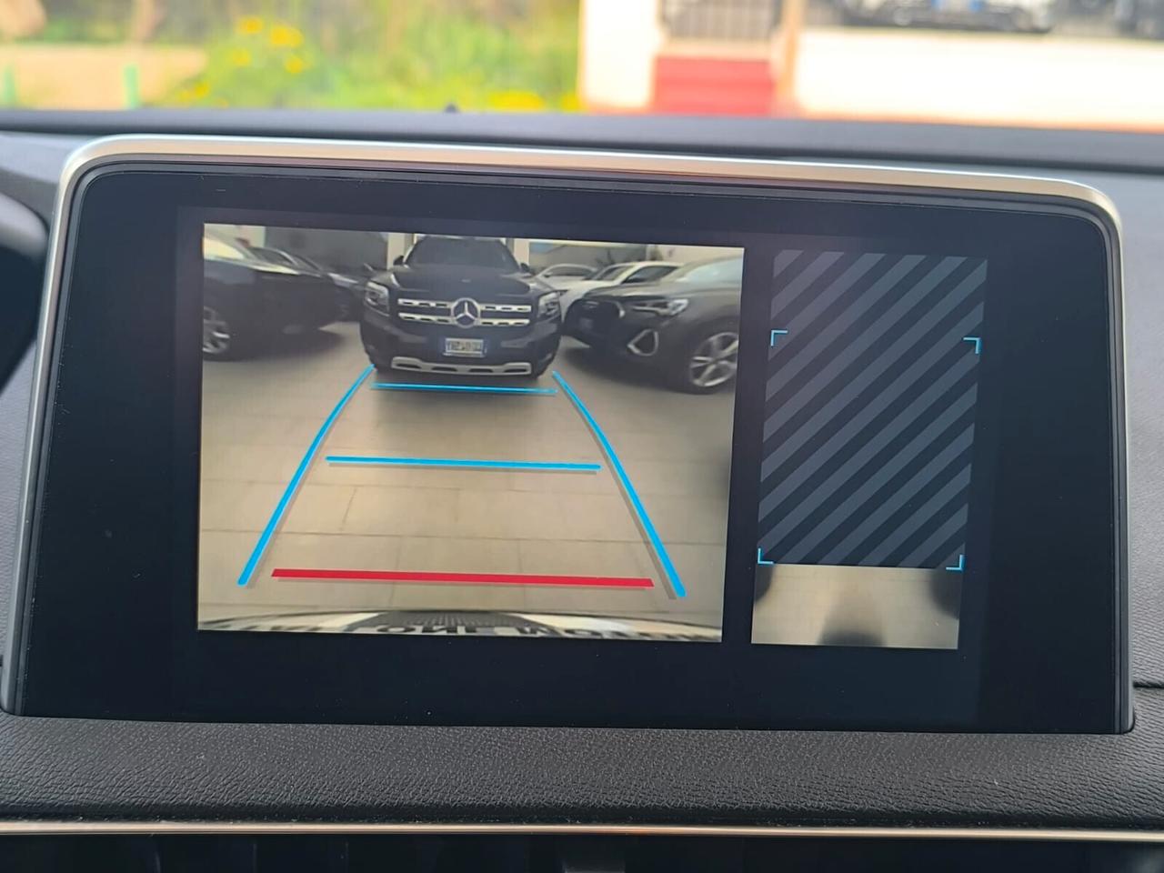 Peugeot 3008 BlueHDi 130 S&S EAT8 Business 2019