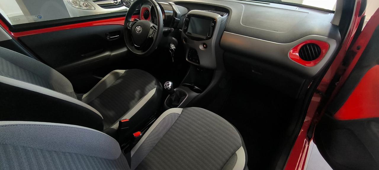 Toyota Aygo Connect 1.0 VVT-i 72 CV unipro ok neopatentati