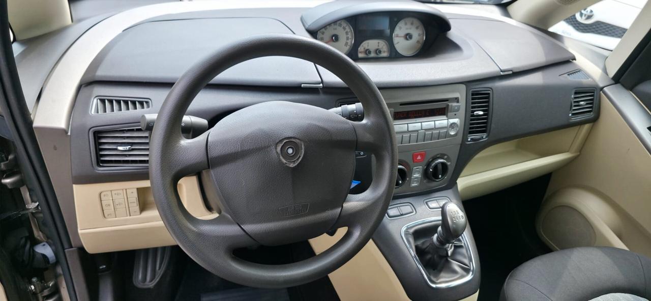 Lancia MUSA 1.4 16V Platino Plus neopatentati